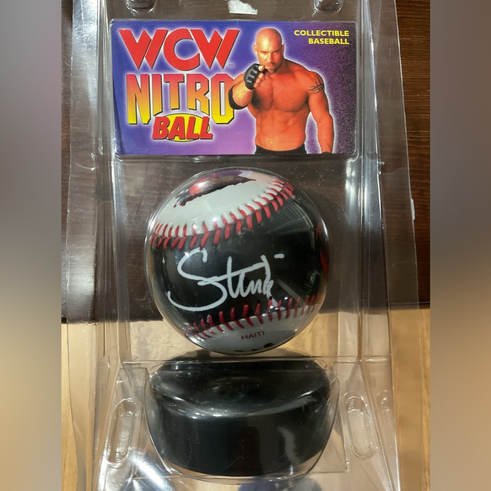 Sting WCW NITRO BALL collectible baseball with stand Haiti nWo wrestling 1998